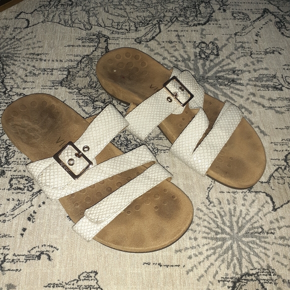 Vionic Sandals - Picture 2 of 4
